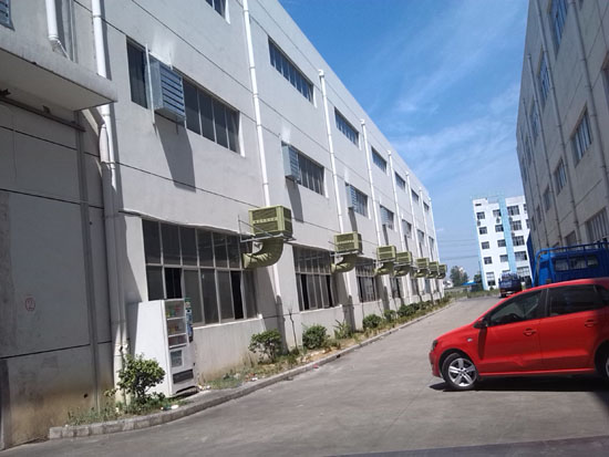 ���L�C���b����